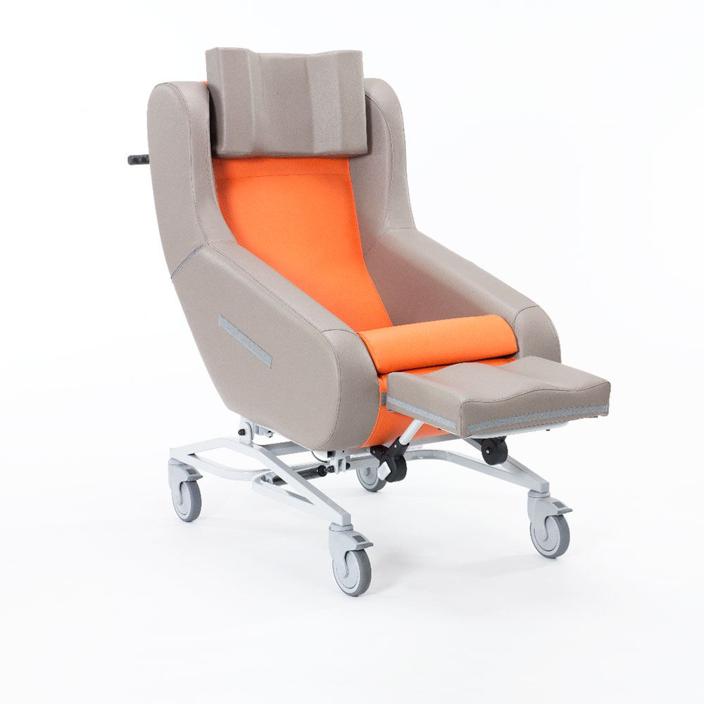 Culla Chair multipurpose mobile armchair and day bed for rehabilitation